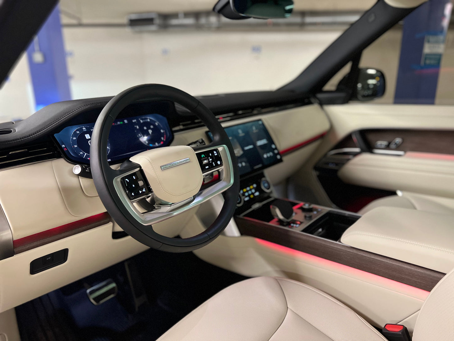 Range Rover LWB Autobiography
