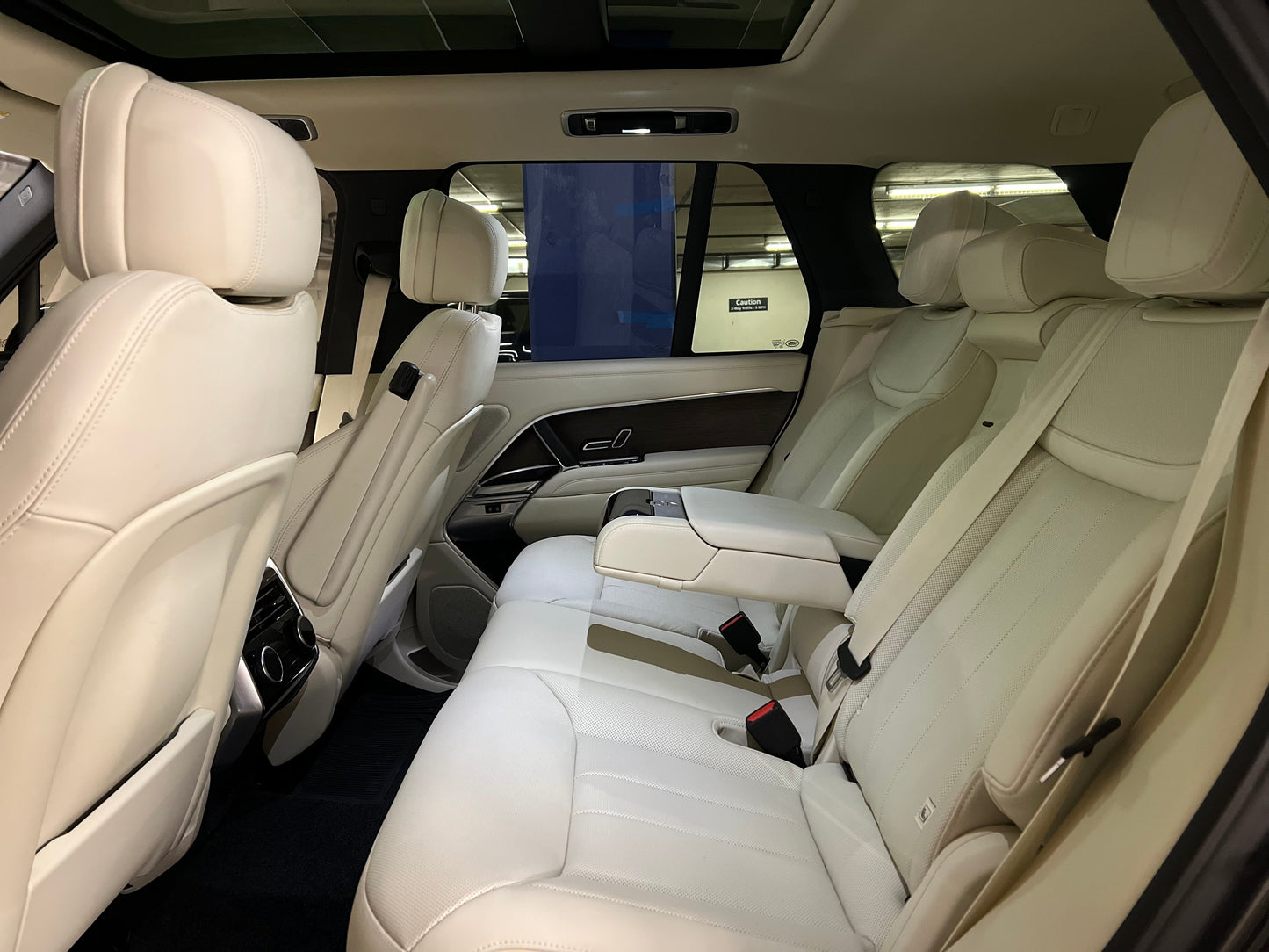Range Rover LWB Autobiography
