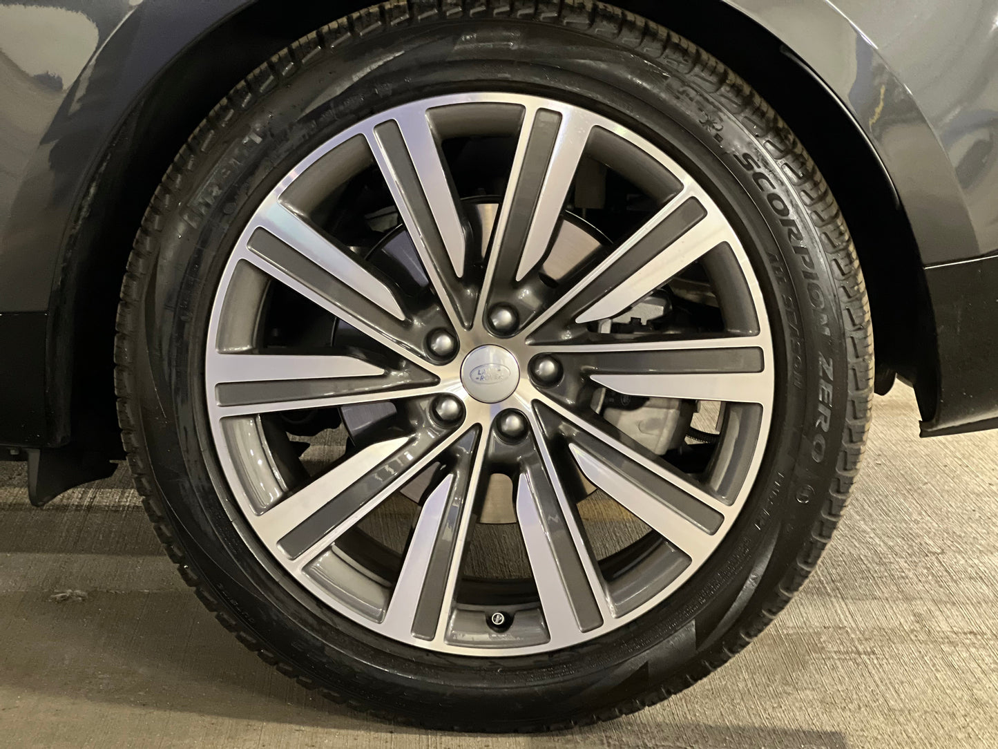 Range Rover LWB Autobiography