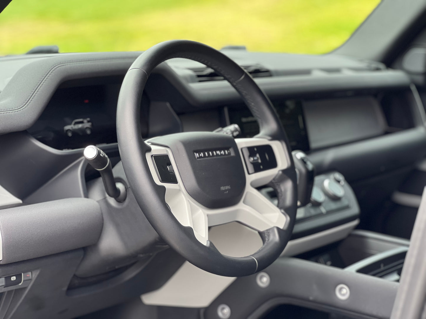 Land Rover Defender Steering Wheel Photo